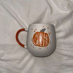 Halloween Hallo Queen Mug